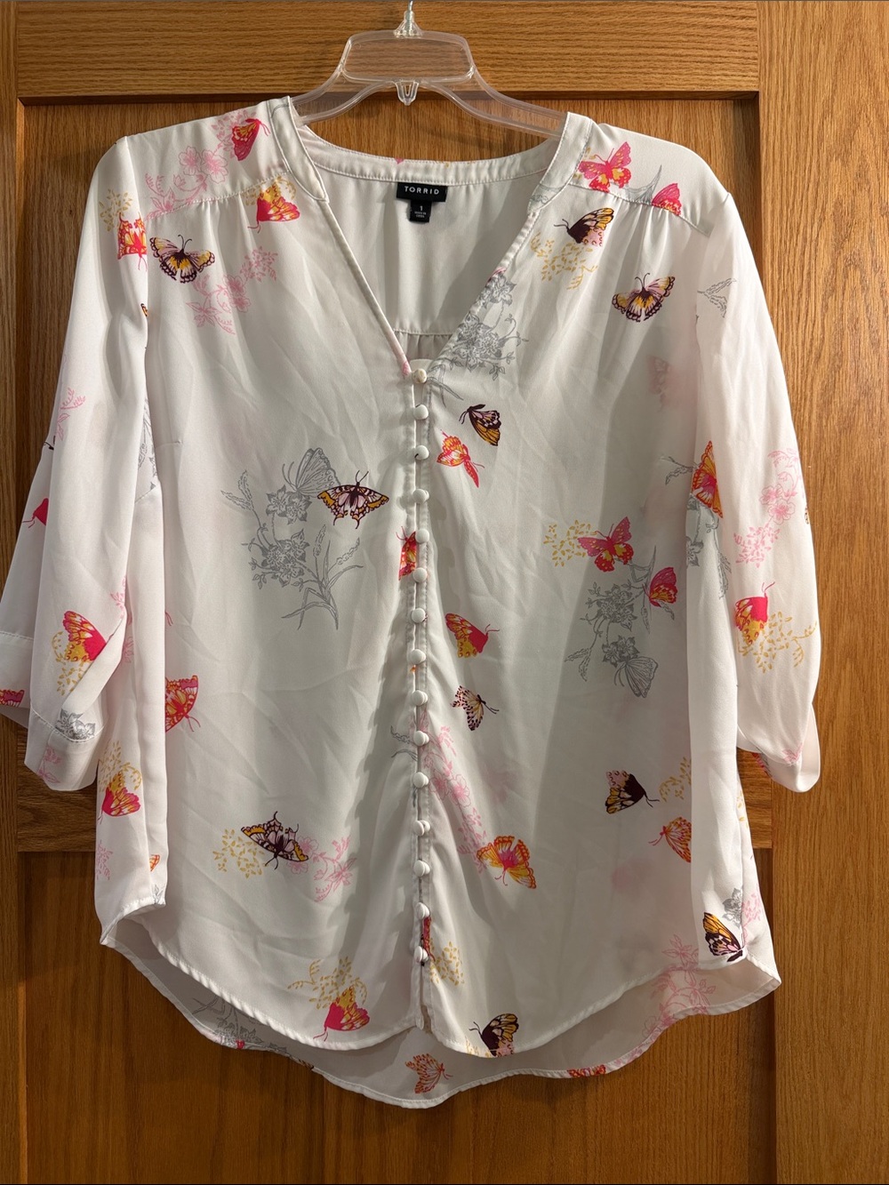 torrid White Butterfly-Print Button Front Blouse
